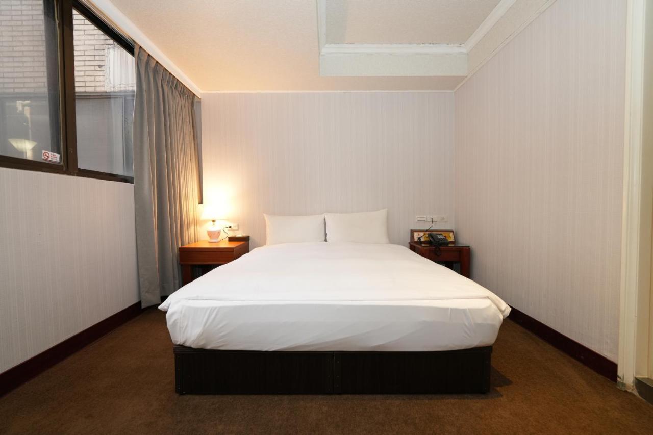 טאיפיי Meworld Hotel - Sanchong מראה חיצוני תמונה
